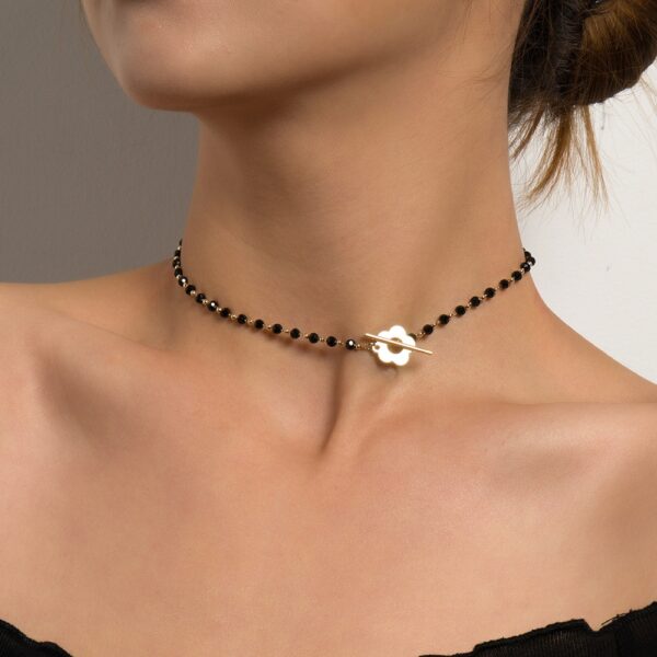 Black Crystal Bead Chain Choker Necklace With Flower Lariat Lock