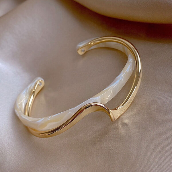 Simple White Shellfish Bracelets Charm Jewelry Metal Geometric Open Bangle