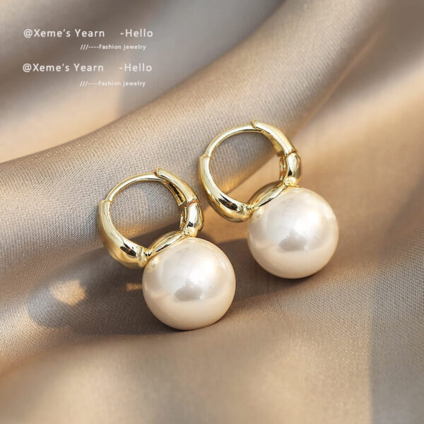 White and Golden Big Pearl Charm Earrings Jewelry