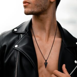 Men Arrow Pendant Necklace