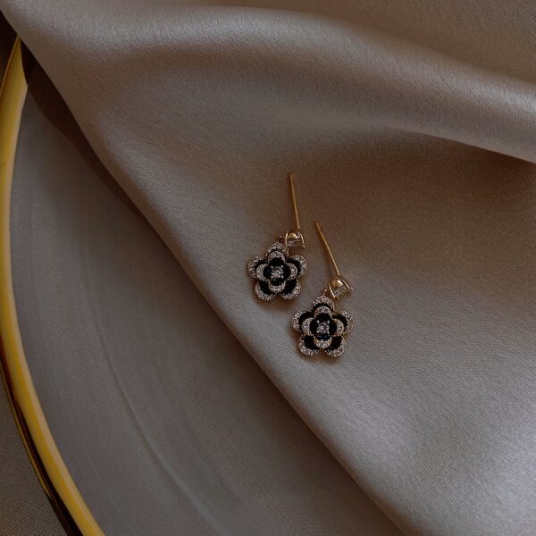 Elegant Lady Zircon Black Camellia Pendant Earrings 4