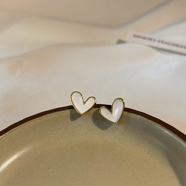 French Sweet Romantic Blue Heart-Shaped Small Stud Earrings 5