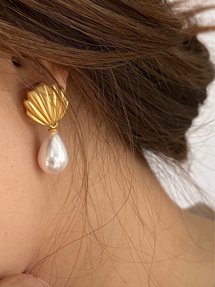 Pearly Shell Dangle Earrings 4