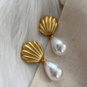 Pearly Shell Dangle Earrings