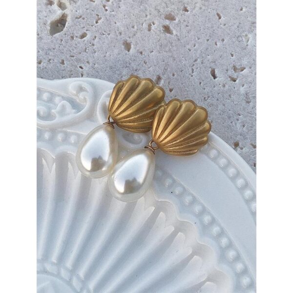 Pearly Shell Dangle Earrings 6