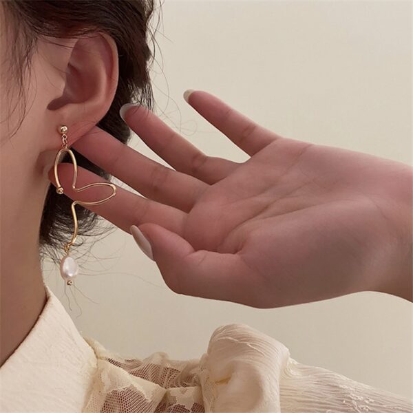 Asymmetric Long Baroque Pearl Earrings French Style Jewelry 2