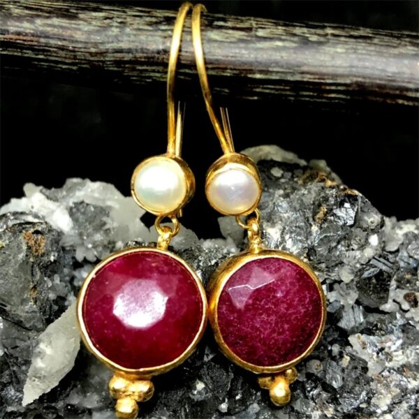 Classic Round Red Stone and Pearl Gold Tone Dangle Earrings