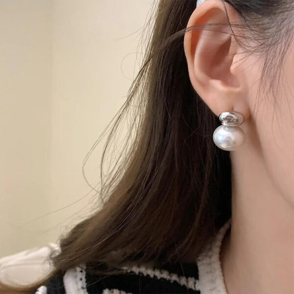 Korean Metal Oval Pearl Stud Earrings