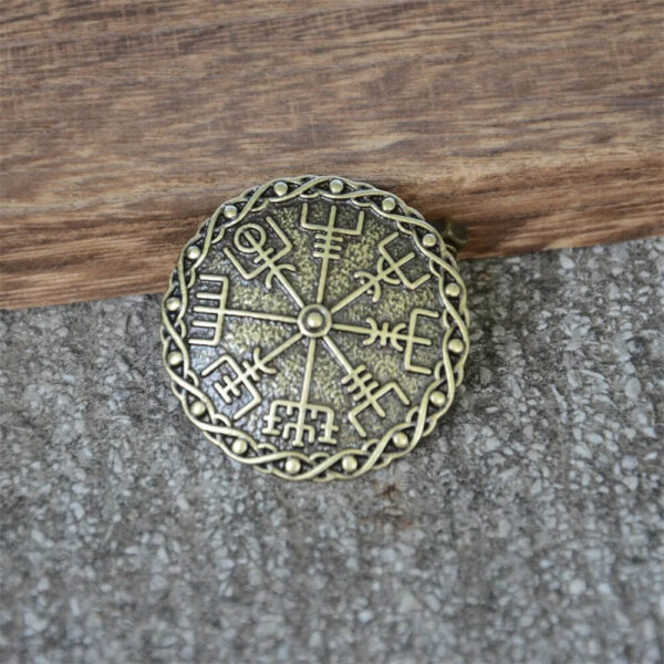Bronze Vegvisir Shield Amulet Compass Viking Brooch