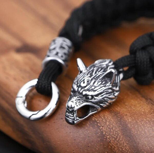 Stainless Steel Fenrir Wolf Head Paracord Keychain - silver