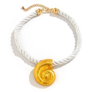 Chunky Twisted Rope Chain Necklace Large Gold Conch Snail Pendant