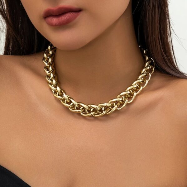 Twisted Lock Choker Heavy Gold Metal Chain Chunky Necklace (1)