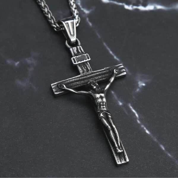 Jesus Cross Pendant Necklace for Men (2)