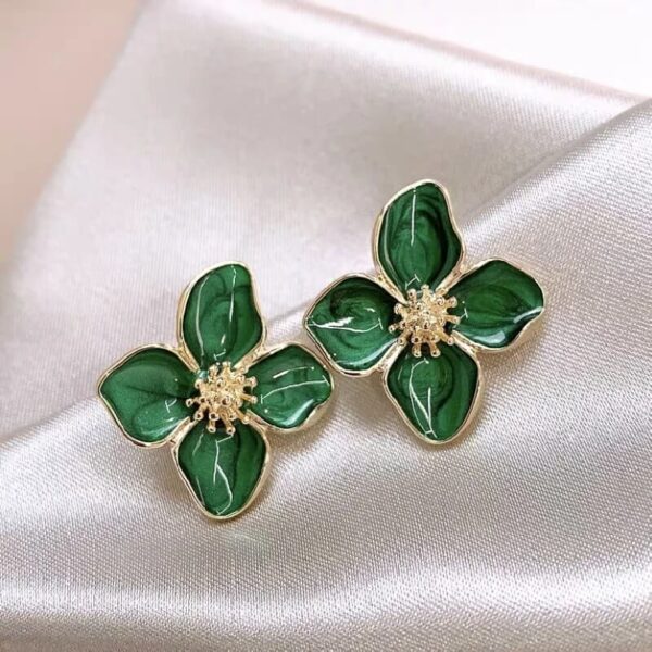 Beauty Blossom Green Flower Stud Earrings