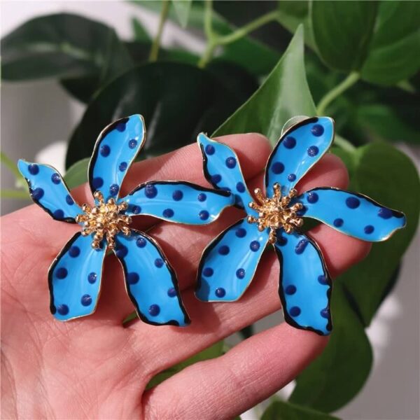 Large Polka Dot Flower-Shaped Stud Earrings