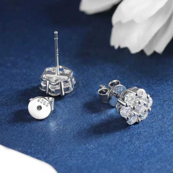 Silver Sparkling Moissanite Cluster Flower Stud Earrings (2)