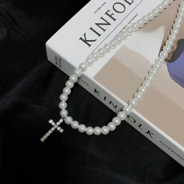 Classic Pearl Necklace with Cross Pendant (3)