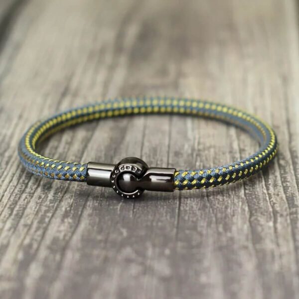 Handmade Navy Braided Paracord Bracelet with Magnetic Clasp