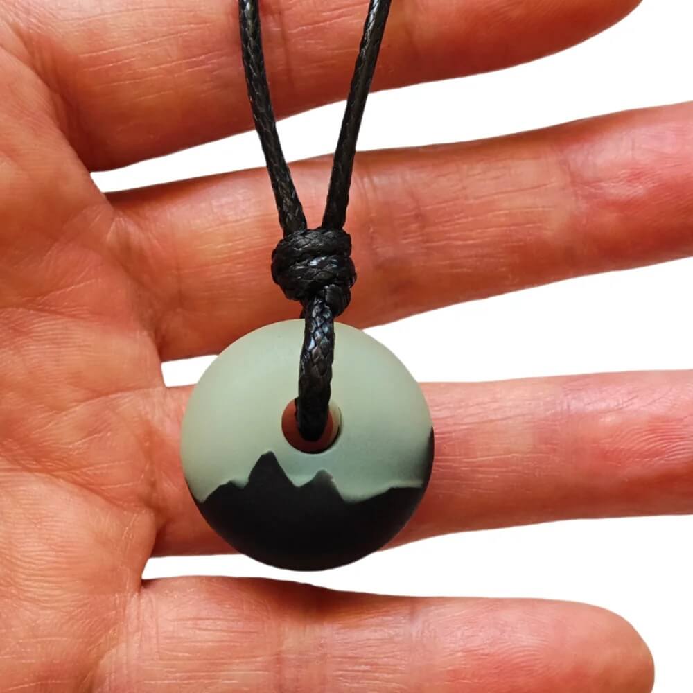 Glow Disc Pendant Necklace Mountain Edge Design Glow Disc Pendant Necklace Mountain Edge Design