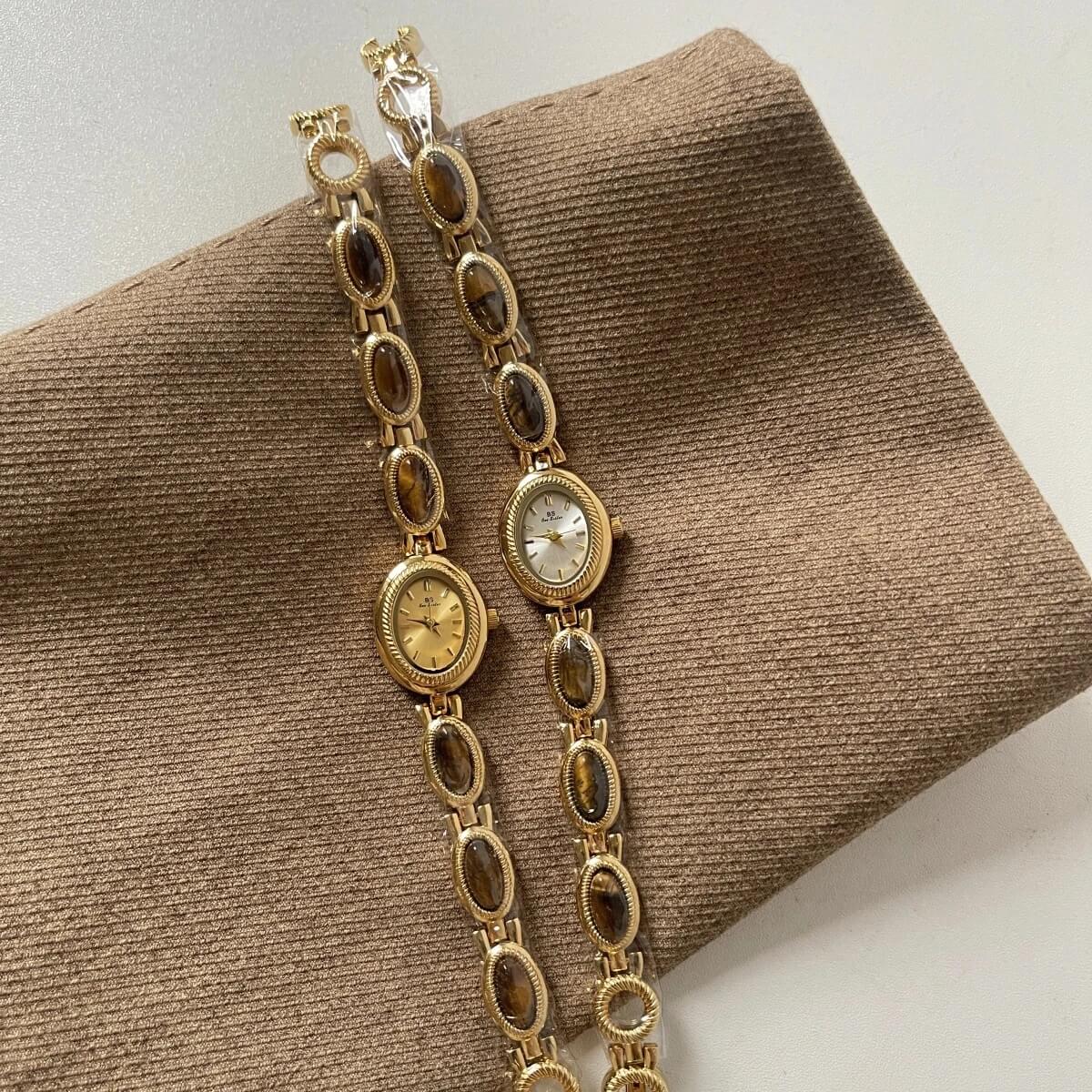 Vintage Oval Dial Women’s Watch with Gemstone Bracelet (1) Vintage Oval Dial Women’s Watch with Gemstone Bracelet (1)